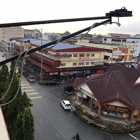 Axlite Hotel Taiping Bagian luar foto