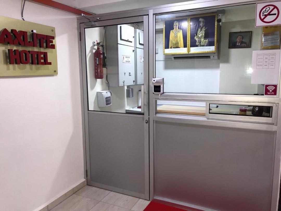 Axlite Hotel Taiping Bagian luar foto